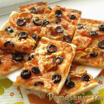 Пицца из слоеного дрожжевого теста в духовке рецепт с фото на сайте Домашний повар