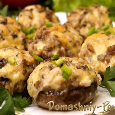 Фаршированные грибы шампиньоны в духовке с сыром и курицей на сайте Домашний повар