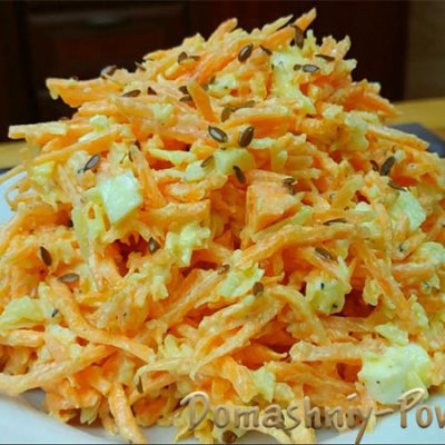 Салат из моркови и сыра с чесноком и яйцом